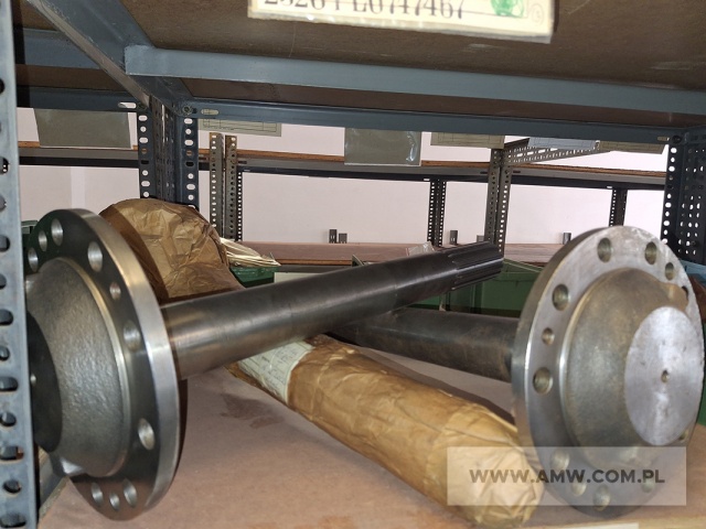 Części zamienne i akcesoria do podnośników spalinowych typu RAK - pakiet zawierający 86 poz. asort. (wg oddzielnego wykazu), w tym m.in.: bęben hamulcowy, obudowa mechanizmu różnicowego, piasty, pompy zębate, rozdzielacze RBS, zwrotnice itp. 